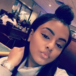 Meet your Posher, Qualai